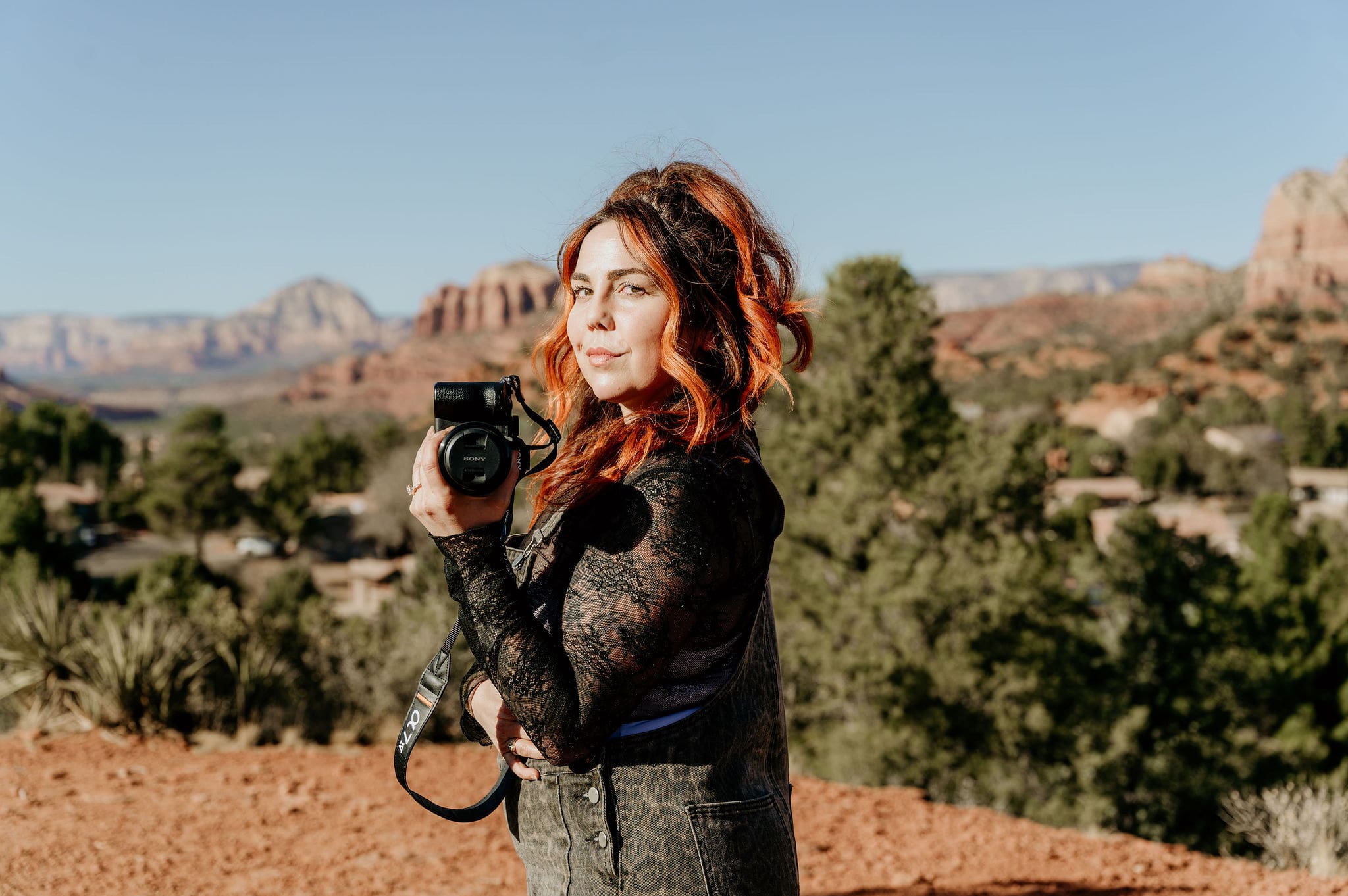 allie berryhill, Arizona elopement photographer, sony camera in sedona desert.